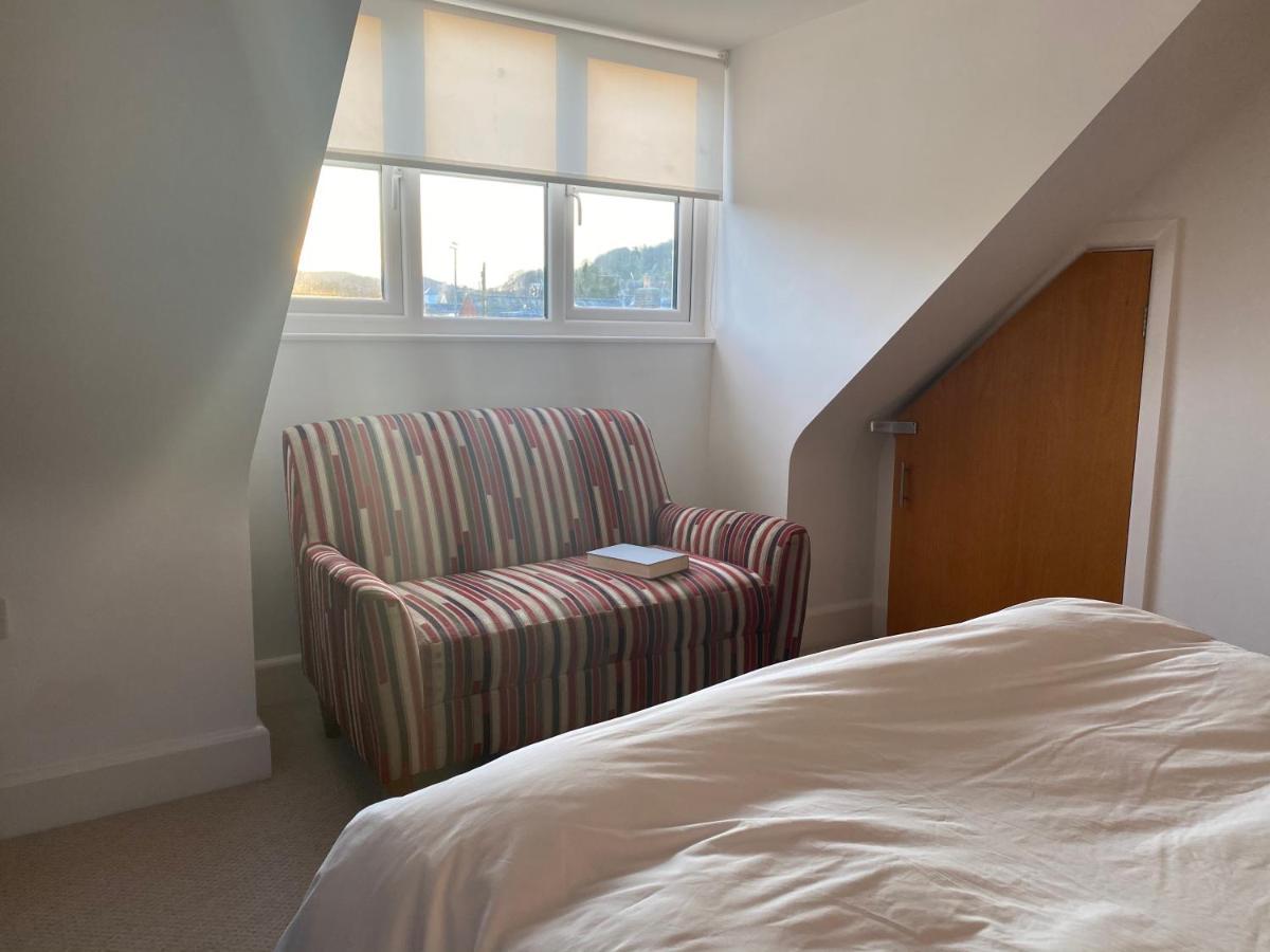 Relaxing Townhouse In The Heart Of Bridport Villa Bagian luar foto